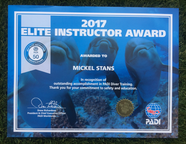Elite instructor Award van Mickel