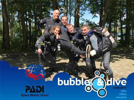 Proficiat Elke, Gilles en Joachim met het behalen van jullie PADI Open Water Diver brevet in onze duikschool in Gent!
