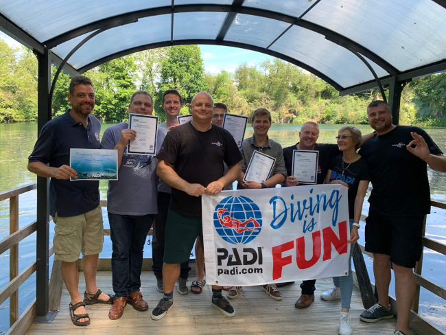 Proficiat Dries,Eric,Hans,Koenraad en Tom! Open Water Scuba Instructors
