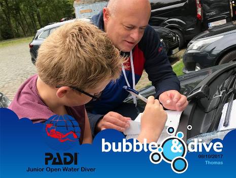 Proficiat Thomas met het behalen van je PADI Junior Open Water Diver brevet bij onze gentse PADI duikcenter!
